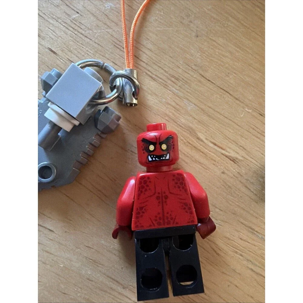 New Lego Nexo Knights - Crust Smasher (nex027) 5004388 Key Chain